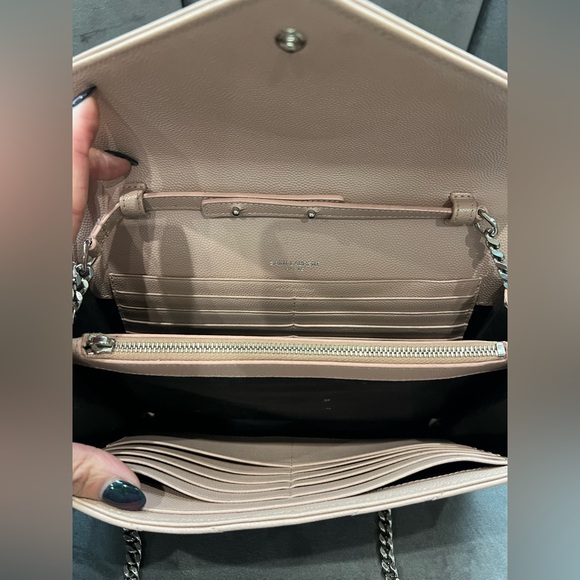 Yves Saint Laurent Cassandre Envelope crossbody - Large YSL wallet on chain - Picture 7 of 15